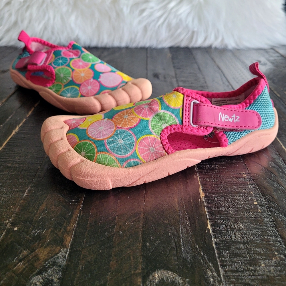 Newtz Water Shoes Hot Pink Size‎ Girls 11/12